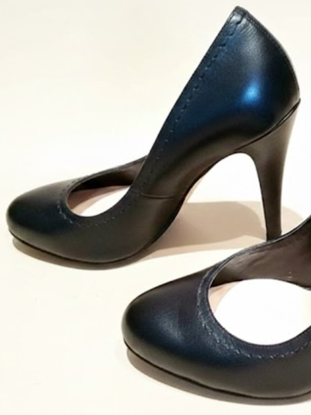 Black Leather Pumps Size 8.5 U.S -Made in Italy!